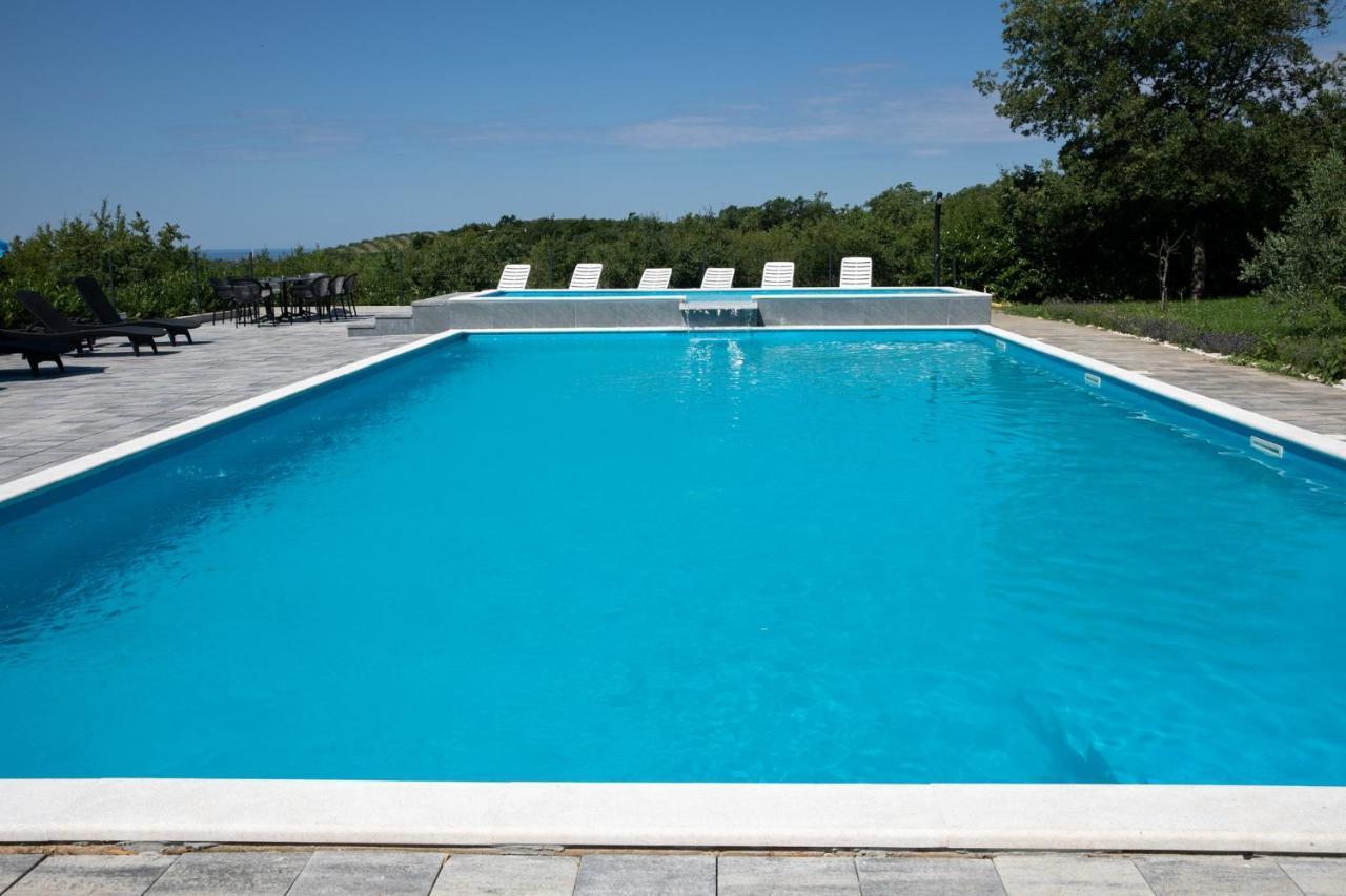 Apartments Lucy Rovinj Bagian luar foto