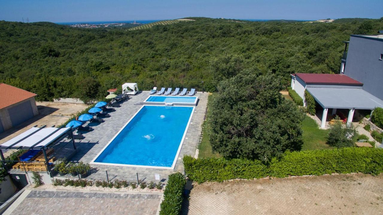 Apartments Lucy Rovinj Bagian luar foto