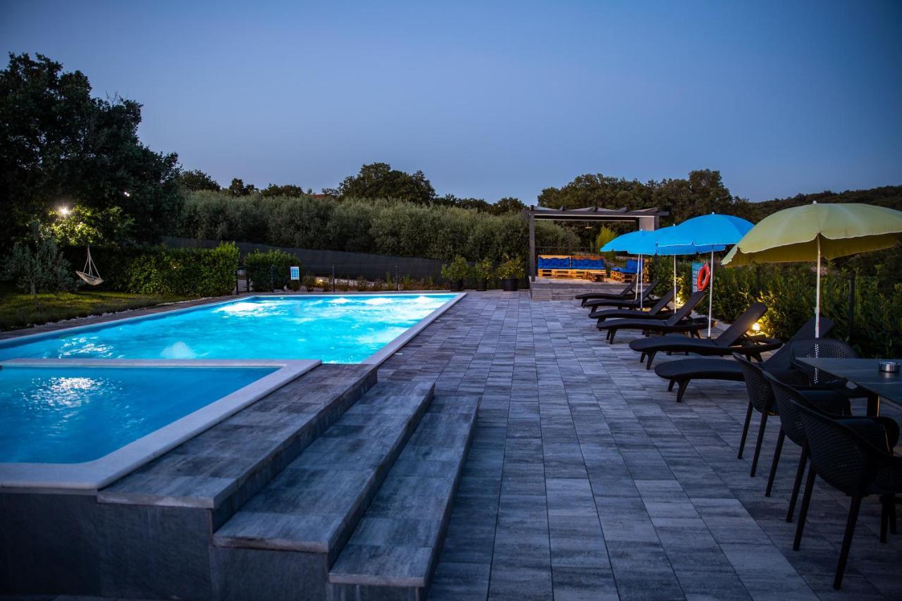 Apartments Lucy Rovinj Bagian luar foto