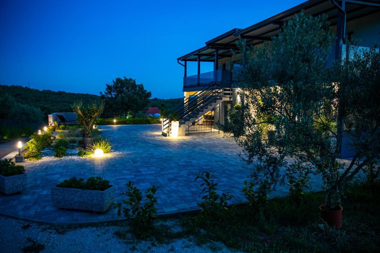Apartments Lucy Rovinj Bagian luar foto