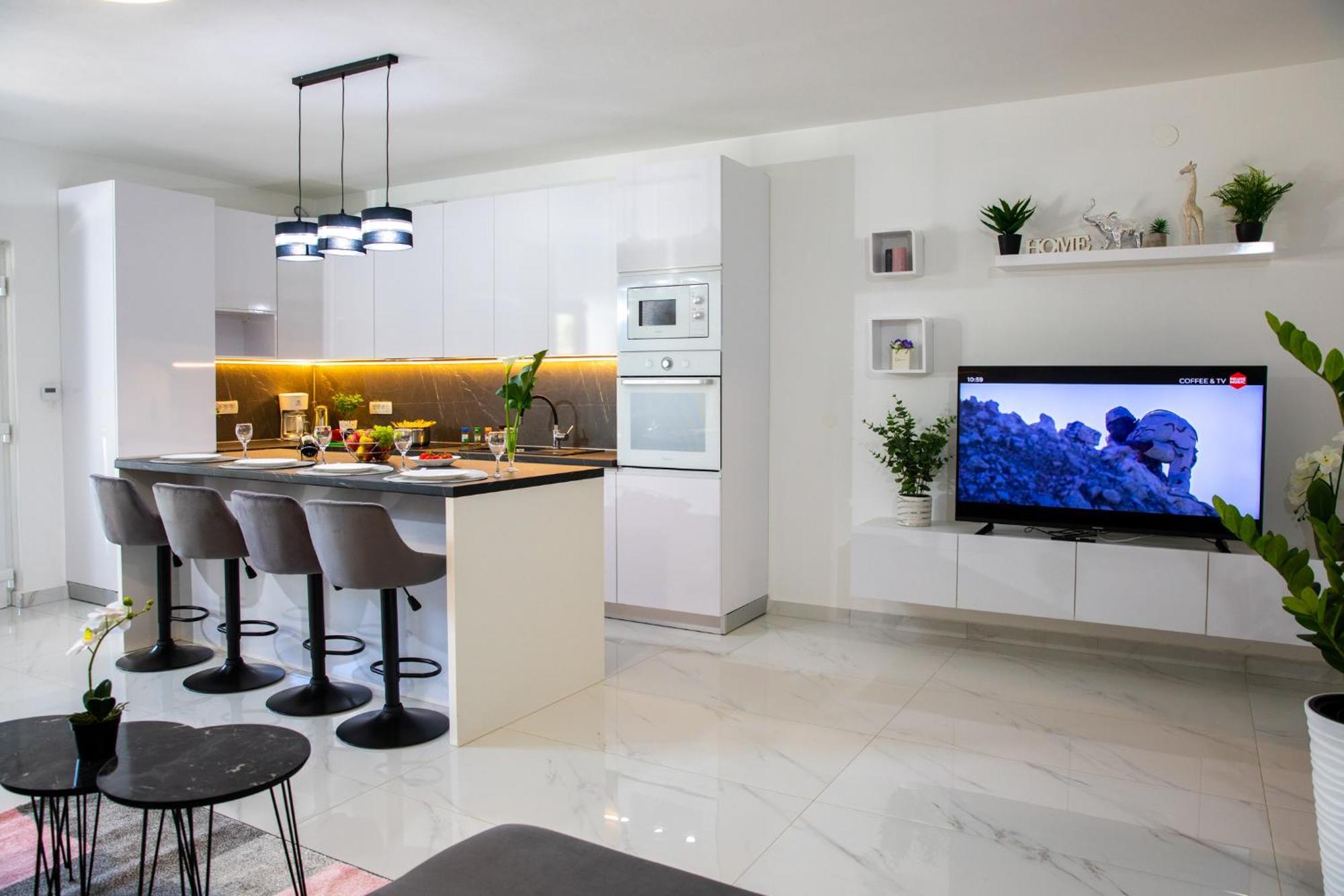 Apartments Lucy Rovinj Ruang foto