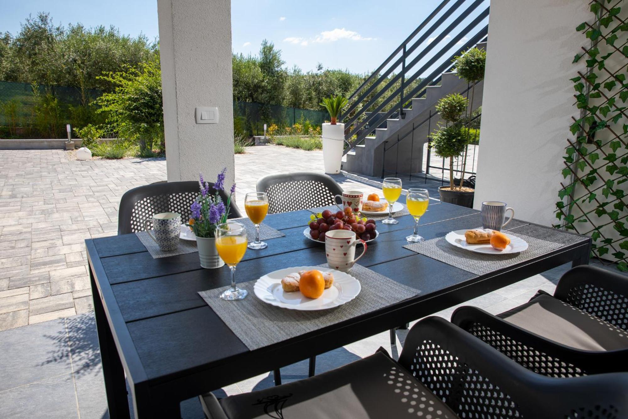 Apartments Lucy Rovinj Ruang foto